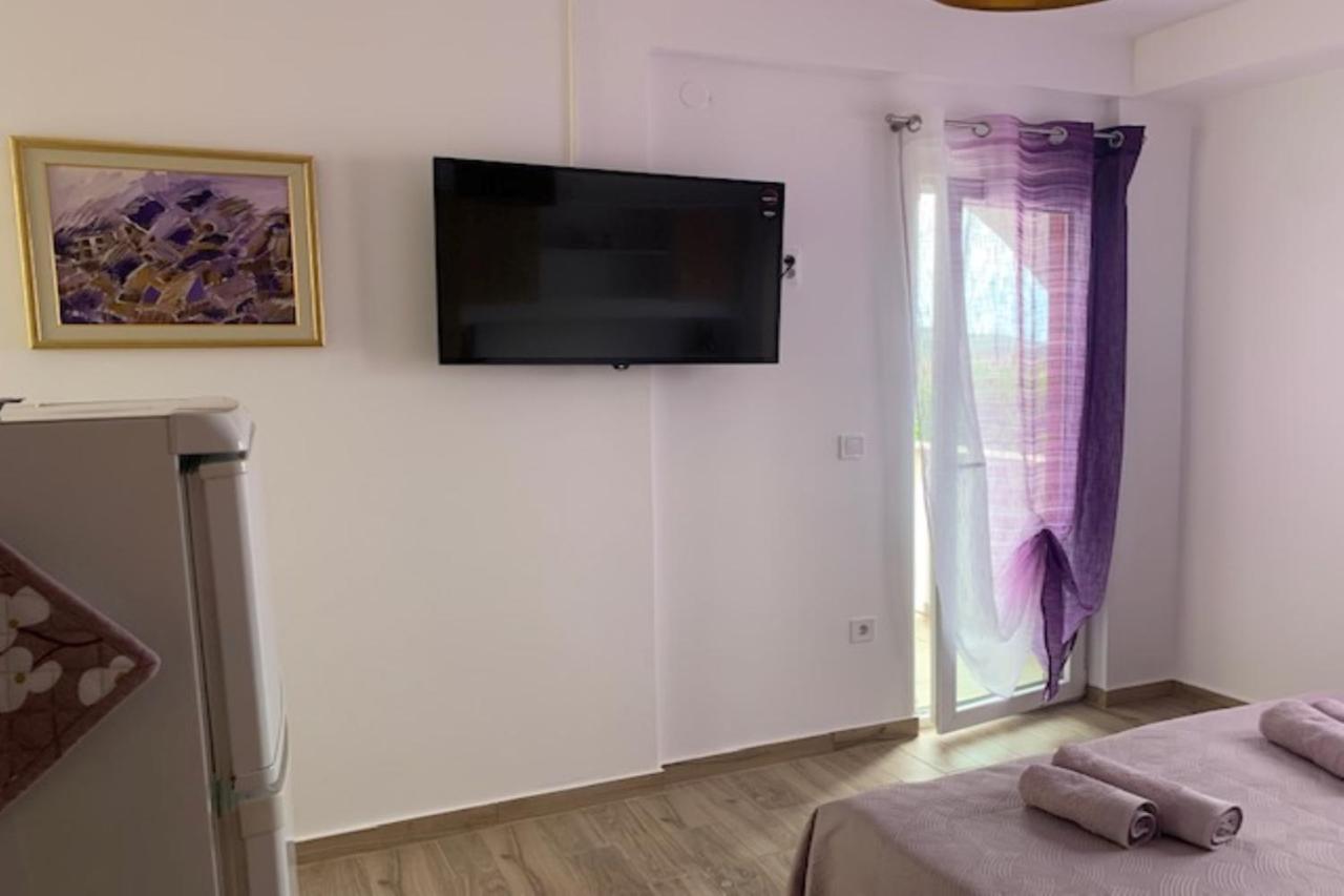 Holiday Apartments Lucic - Feels Like Home, Away From Home Ražanj Eksteriør bilde