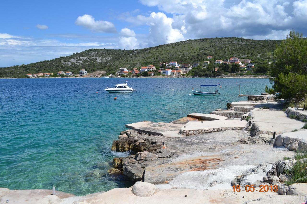 Holiday Apartments Lucic - Feels Like Home, Away From Home Ražanj Eksteriør bilde