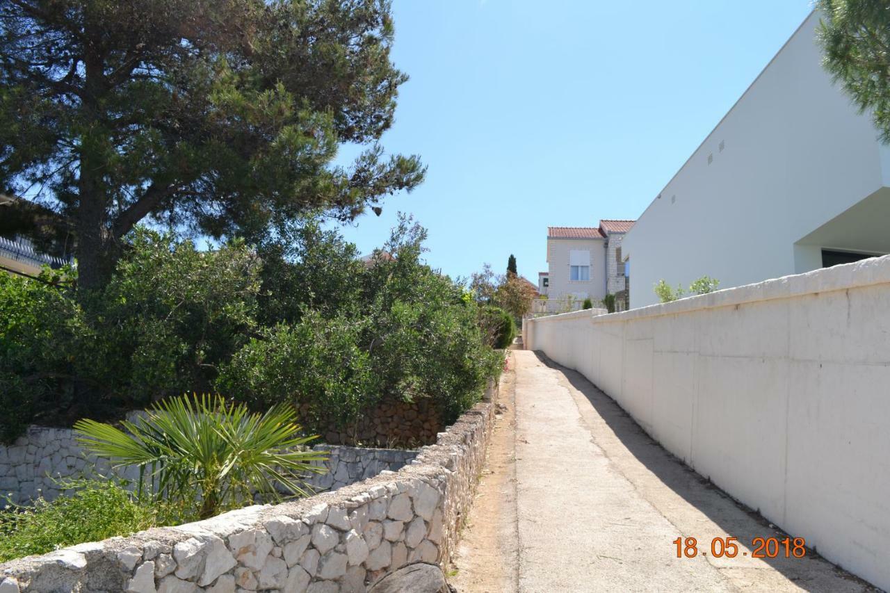 Holiday Apartments Lucic - Feels Like Home, Away From Home Ražanj Eksteriør bilde