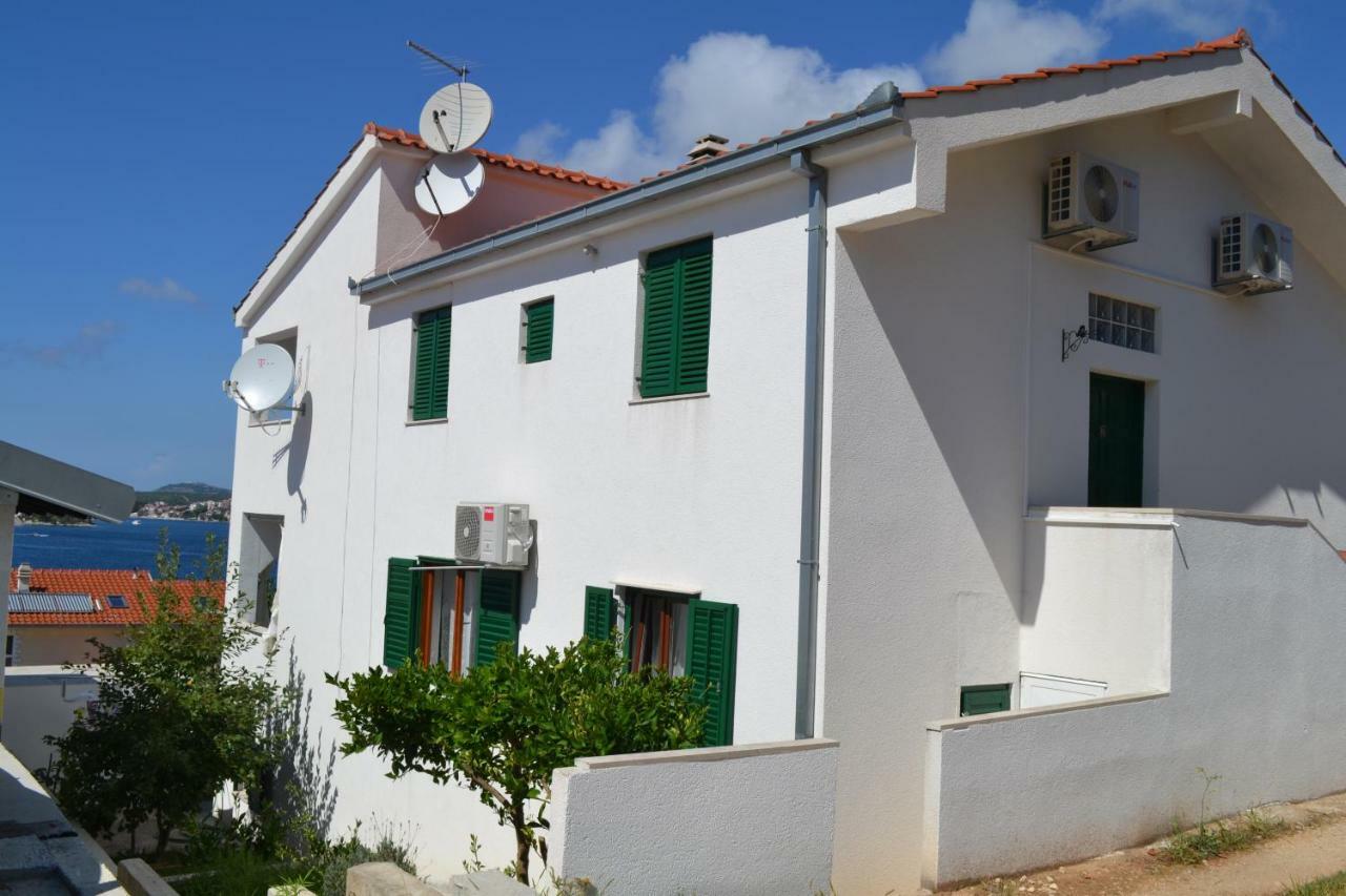 Holiday Apartments Lucic - Feels Like Home, Away From Home Ražanj Eksteriør bilde