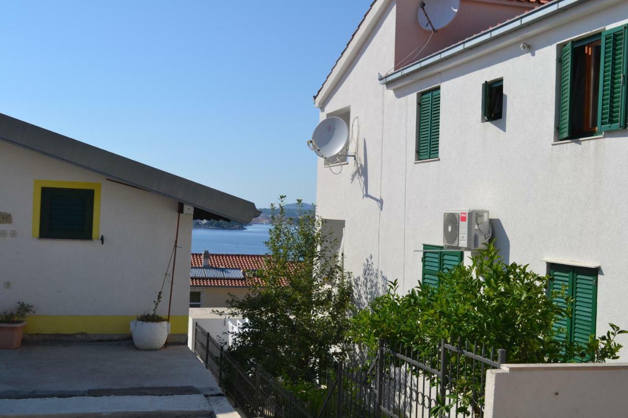 Holiday Apartments Lucic - Feels Like Home, Away From Home Ražanj Eksteriør bilde